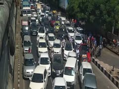 સુરતના મજૂરા ગેટ વિસ્તારમાં જોવા મળ્યો ભારે ટ્રાફિક જામ, જુઓ વીડિયો