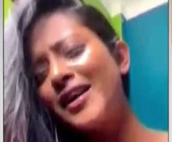 গান গাইছেন শ্রুতি, পোষ্যকে নিয়ে সময় কাটছে দিতিপ্রিয়ার, দেখুন 'হয় মা নয় বৌমা'-য়