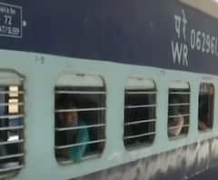 নতুন নির্দেশিকায় অন্তঃসত্ত্বা বা জটিল রোগে আক্রান্তদের শ্রমিক স্পেশাল ট্রেনযাত্রা এড়ানোর পরামর্শ ভারতীয় রেলের