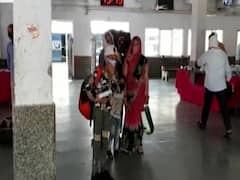 Late arrival of Shramik Special Train in Ballia makes migrants suffer