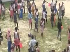 बदतर हालत में हैं बिहार के क्वारंटीन सेंटर, पानी के लिए आपस में भिड़े मजदूर