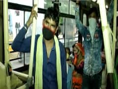 Lockdown: Delhi में प्रवासियों को खचाखच भर कर सड़कों पर तीन घंटे तक घूमती रही बस