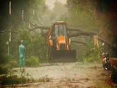 Amid Covid crisis, super cyclone 'Amphan' hits India, what's next? | Bharat Ki Baat 