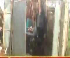  ঘূর্ণিঝড় উমপুন: কাকদ্বীপে টোটো চালকের বাড়ির ওপর ভেঙে পড়ে গাছ 