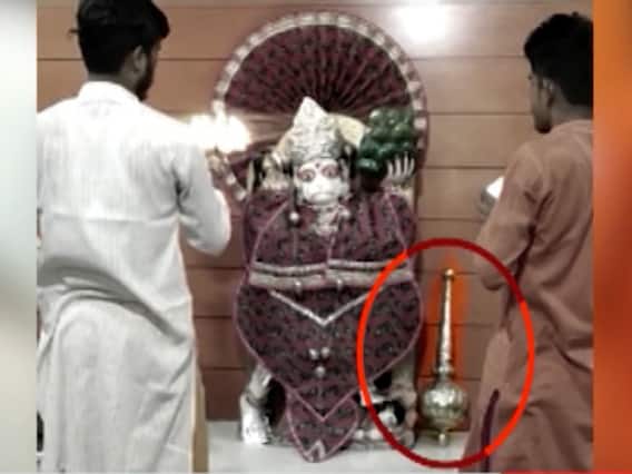 Did mace of Hanuman at Bareilly temple move on its own? | Sacchai Ka Sensex (27.05.2020)