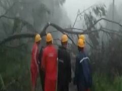 West Bengal में उम्पुन तूफान की तबाही | Top 25 News