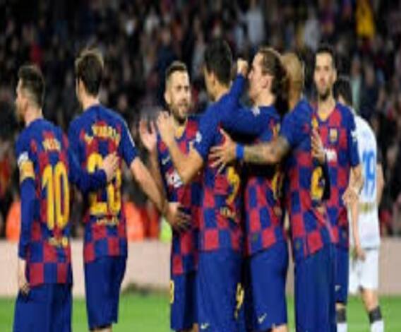সামাজিক দূরত্ব মেনেই মাঠে ফিরলেন বার্সেলোনার খেলোয়াড়রা 