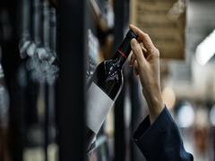 Lockdown: शर्तों के साथ सभी जोन में शराब की दुकानें खोलने की इजाजत