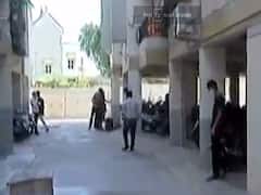 અમદાવાદઃ ન્યૂ રાણીપના સોનોફ હોમમાં લોકડાઉનના નિયમોનું થઇ રહ્યું છે ચુસ્ત પાલન, જુઓ વીડિયો