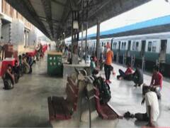 Lockdown: प्रवासियों को लाने में रेलवे की लापरवाही देखिए