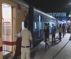 Lockdown 4.0 | परप्रांतीय मजुरांना गावी परतण्यासाठी जादा ट्रेन सोडा; गृहमंत्र्यांचे सर्व राज्यांना आदेश