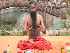 COVID 19: इन आसनों के जरिए बढ़ाएं immunity, Baba Ramdev से सीखिए