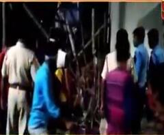 কোয়ারেন্টিন সেন্টার করার গুজবে ধুন্ধুমার বহরমপুরে, অবরোধ স্থানীয়দের, পুলিশের লাঠিচার্জ