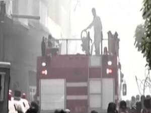 Pak: Plane crashed in residential area near Karachi airport | Master Stroke Full 