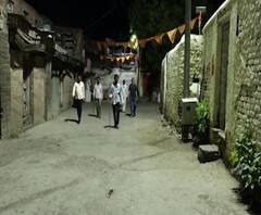 Beed Special Report | कोरोनामुक्त गावासाठी बीडच्या केजमध्ये तरुणांचं सुरक्षा पथक,तीन प्रहर कडक पहारा