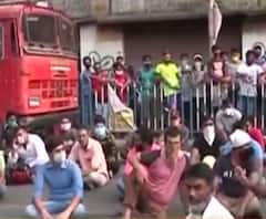 অফিসারের গাড়ির ধাক্কায় সহকর্মীর মৃত্যু, প্রতিবাদে রাস্তা অবরোধ করে বিক্ষোভে সামিল টালিগঞ্জ দমকলকেন্দ্রের কর্মীরা