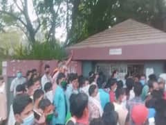 Palghar: ट्रेन चलाने को लेकर बिहार के मजदूरों का हंगामा