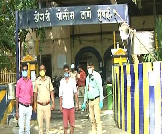 Fake Travel Pass | घरी जाण्यासाठी बनावट पास बनवणाऱ्या मुंबईतील रॅकेटचा पर्दाफाश, एकाला अटक