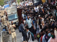 Woman dies while waiting for special train in Vasai