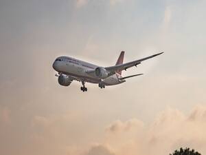 क्या सरकार का हवाई यात्रा शुरू करने का फैसला सही था? | नमस्ते भारत