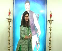 Gopinath Jayanti गोपीनाथ मुंडेंच्या स्मृतीदिनी गडावर गर्दी नको, पंकजा मुंडेंचं कार्यकर्त्यांना आवाहन