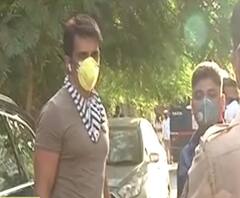 Sonu Sood Help | वडाळा टीटीहून सोनूच्या मदतीने सात लक्झरी बसेस उत्तेरकडील राज्यासाठी रवाना, सोनू सूदसह त्याच्या टीमशी खास बातचित