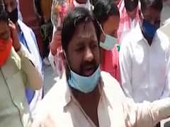 Sitapur: BJP सांसद ने तोड़ा lockdown, कार्यकर्ताओं के साथ पहुंचे कलेक्टरेट