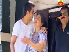 Gaurav Bajaj cooks for his mother on 'Mother's Day'