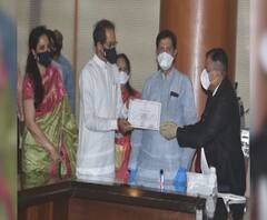 CM Uddhav Thackeray | मुख्यमंत्री उद्धव ठाकरे आमदार बनले, आमदारकीची शपथ घेतली