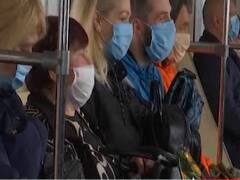 हांग कांग में चीन के खिलाफ प्रदर्शन, नए सुरक्षा कानून पर शॉपिंग सेंटर में प्रदर्शन