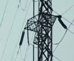 উমপুন: ৬ দিন ধরে নেই জল-বিদ্যুৎ, পুর আধিকারিককে ঘিরে বিক্ষোভ গড়ফা থানা এলাকায়