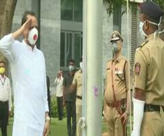 Maharashtra Day | महाराष्ट्र दिन | पुण्यात उपमुख्यमंत्री अजित पवार यांच्या हस्ते ध्वजारोहण