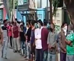 Maharashtra Lockdown | वांद्र्याच्या भाभा रुग्णालयाबाहेर परप्रांतीय मजुरांची झुंबड