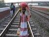 Painful story of migrants heading to UP from Maharashtra