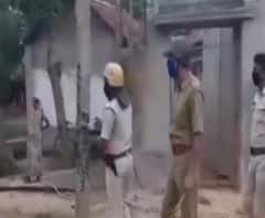 ভিনরাজ্য থেকে ফেরা শ্রমিকদের নিয়ে উলুবেড়িয়ায় দুই পাড়ার মধ্যে সংঘর্ষ, ইটবৃষ্টি, বোমা ছোঁড়ার অভিযোগ