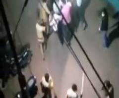 লকডাউন কার্যকর করতে গিয়ে গুজরাতের গোধরায় আক্রান্ত পুলিশ