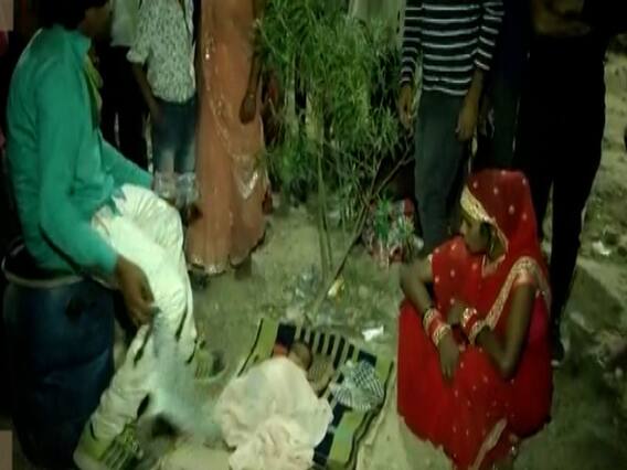 दिल्ली पुलिस ने की बुखार से तप रही दो महीने की बच्ची की मदद, पैदल ही पलायन कर रहा था परिवार