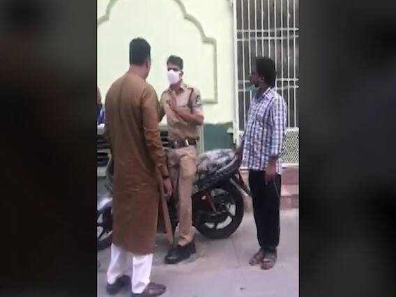 Police personnel teach a lesson to lockdown violators | Sansani 