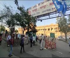 #Lockdown | परप्रांतीय मजुरांचा गावाकडे ओढा, बांधकाम, उद्योग क्षेत्रांवर परिणामाची शक्यता