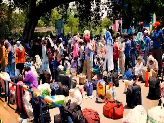 Migrant labourers gathered demanding to go home | Bharat Ki Baat