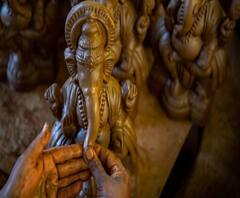 Lord Ganesha Idol | गणेशाच्या शाडूच्या मूर्ती घडवण्यासाठी माती कुठून आणायची? मूर्तिकांरांसमोर प्रश्न