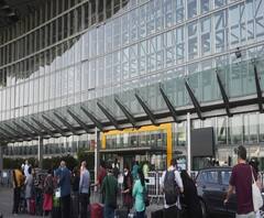 উমপুন: কাল ভোর ৫টা পর্যন্ত বন্ধ কলকাতা বিমানবন্দর