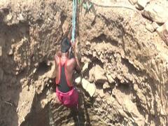 MP: Tribal couple digs a well for the villagers