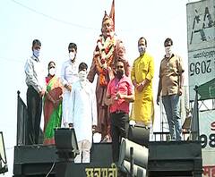 Sambhaji Maharaj Jayanti | पुण्यात छत्रपती संभाजी महाराज जयंती सोशल डिस्टन्सिंग पाळत साजरी