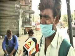 Bihar: Helpless migrant cries uncontrollably over his situation 