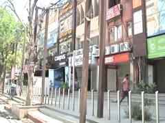 Ground Report: नोएडा सेक्टर-18 का बाजार सुनसान, एक तिहाई स्टाफ के साथ खुले प्राइवेट ऑफिस