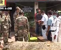 উমপুন: সিইএসসি কর্মী কই? পর্ণশ্রীতে গাছ সরাতে গিয়ে সমস্যার মুখে সেনা 