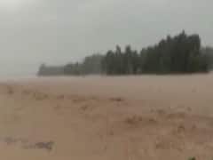 Assam: पानी में बहा NH-12, फसलें तबाह