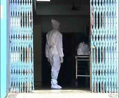 হোম আইসোলেশনে ১০ দিন জ্বর না হলে বা শারীরিক জটিলতা না দেখা দিলে ১৭ দিন পর মুক্তি, প্রয়োজন নেই পরীক্ষারও, নির্দেশিকা কেন্দ্রীয় স্বাস্থ্যমন্ত্রকের