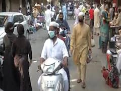 Jama Masjid: People throng Matia Mahal market for Eid shopping